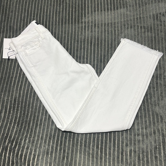 7 For All Mankind High Waisted Cropped Straight Leg White Jeans - Picture 4 of 11